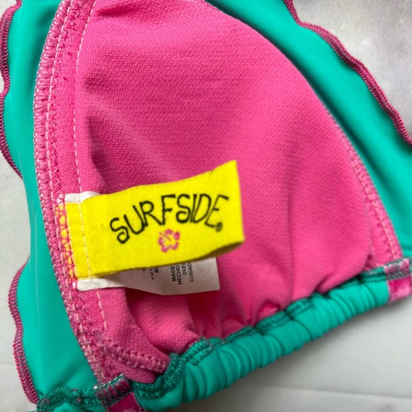 Surf side woman’s Bikini top - Picture 14 of 16